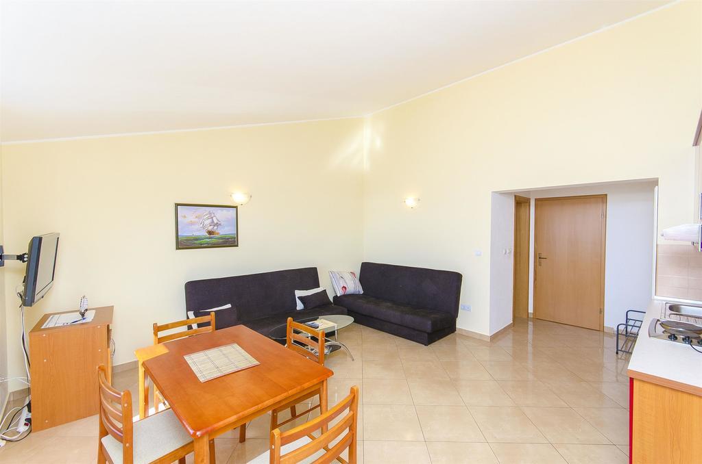 Apartments Seaview Тучепи Экстерьер фото